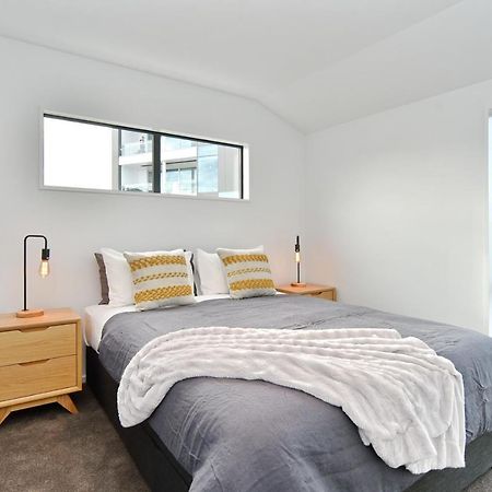 Salisbury Style - Modern City Apartment - Christchurch Holiday Homes 외부 사진