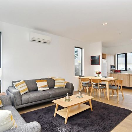 Salisbury Style - Modern City Apartment - Christchurch Holiday Homes 외부 사진